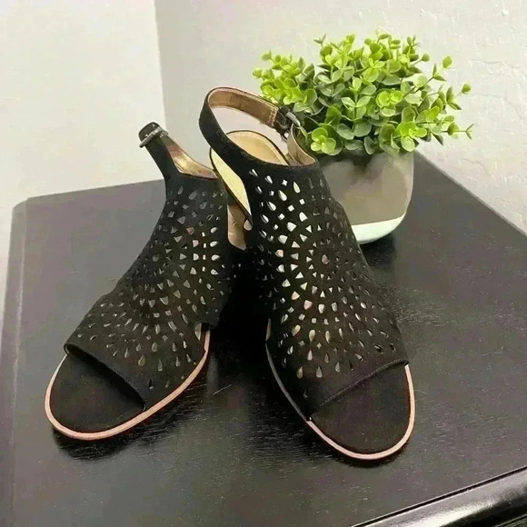 Anne Klein Genevieve Black Sandal Open Toe Buckle Size 10 - Picture 9 of 9